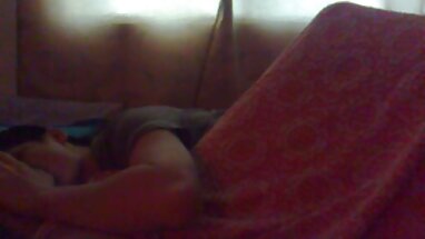 Hồi séc cổ trang giáo đẹp jizzed trong miệng