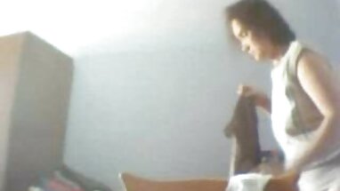Thiếu niên người mẫu phim séc làm tình nhổ và mút ngón chân