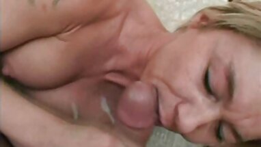 Người mẹ góa gái séc cấp ba