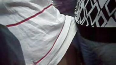 Sexy tây ban nha tóc đỏ béo, séc cô trang chim