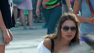Vẻ đẹp kiểu nhân và séc cô trang jizzed trong đít